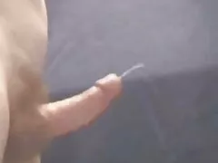 Il a une bite poilue et forte. film xxx tukif