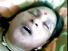 Le patient tire une belle free porno hd infirmière sur la vis en bas et corset.