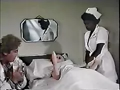Sexe porno extrême avec mulâtre.