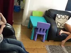 Une jeune chemise blonde et très porno perf attrayante.