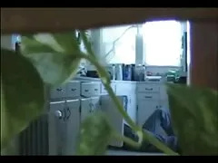 Jeune homme vient sur porno fils la cuisse plantureuse femmes après sexe