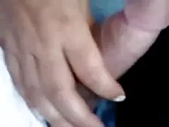 Brunette En bas se fait baiser dans la porno chien chatte et le cul