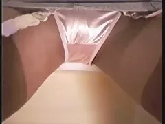 La brune taquine un partenaire et la baise dans la you porn french cuisine.